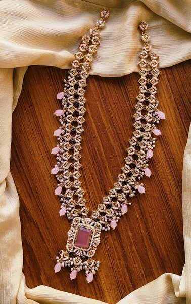 Ladies necklace