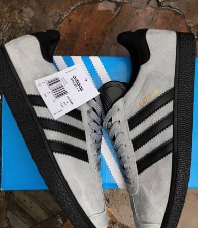 Adidas sneakers grey