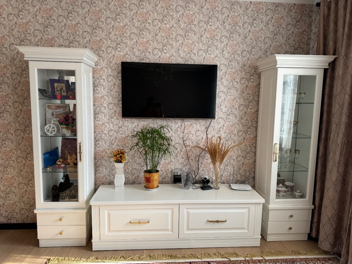 СРОЧНО ПРОДАЕТСЯ КОМПЛЕКТ