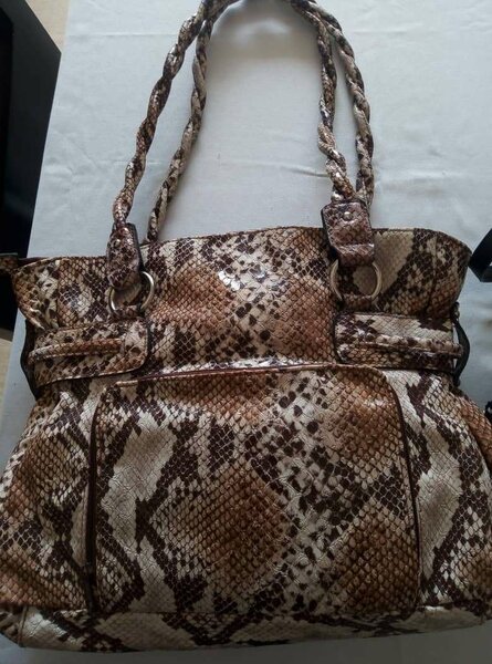 Sac à main en cuir python