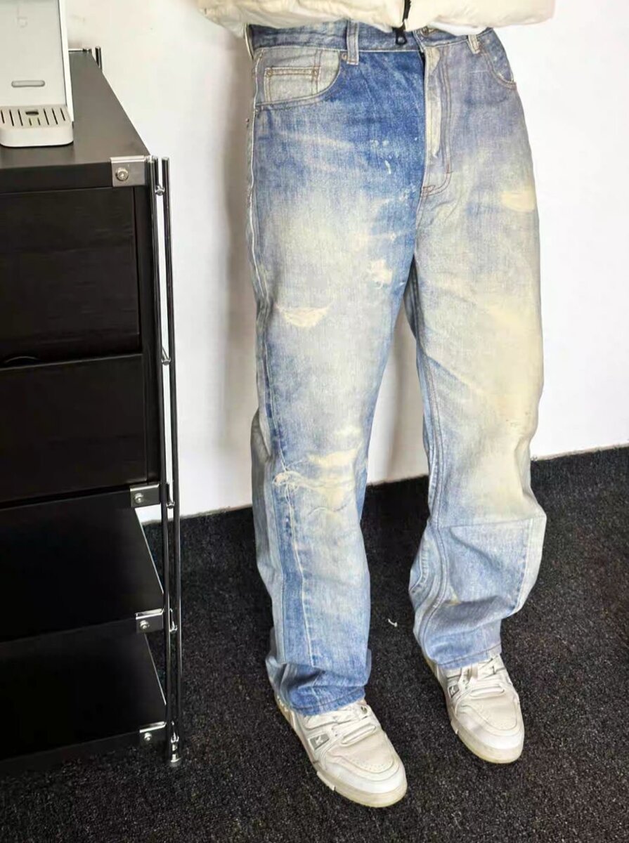 Jeans à imprimé floral tendance