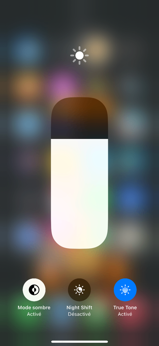 iPhone 14 Noir Élégant