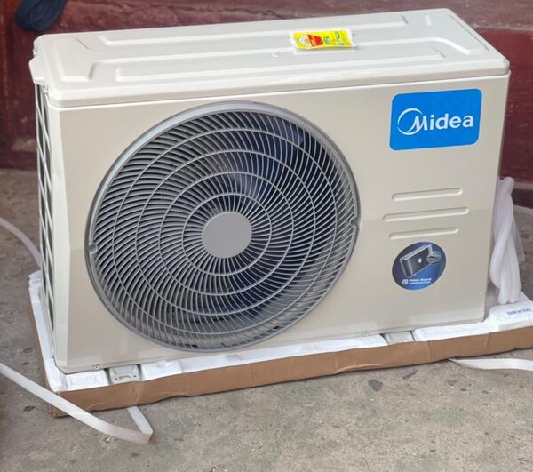 Midea 1.5HP Air Conditioner