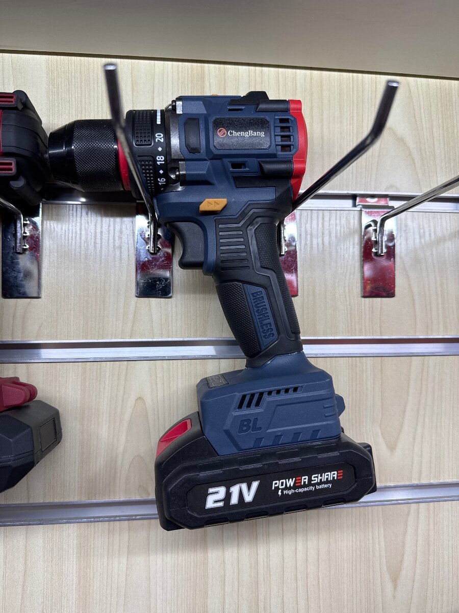 Бесщеточный Шуруповерт