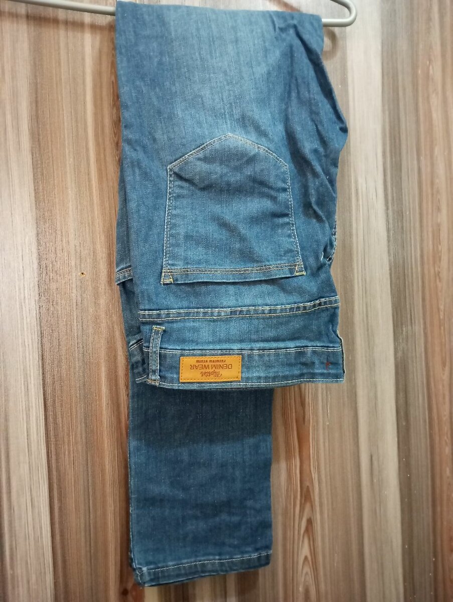 Hipster jeans for ladies