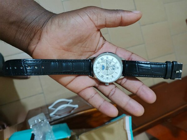 Montre classique élégante