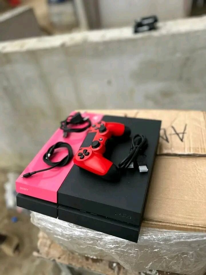 Console de jeu avec manette