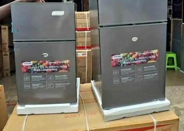 Réfrigérateur double porte compact