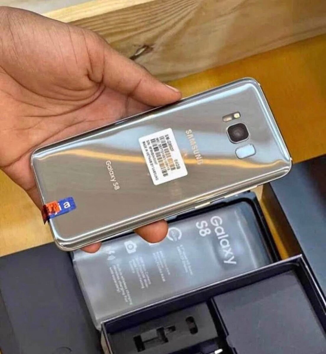 Samsung Galaxy S8 Smartphone