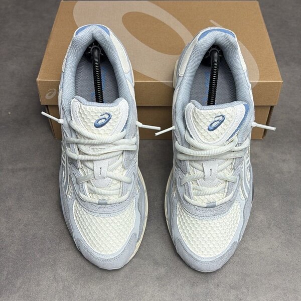 Chaussures de sport légères