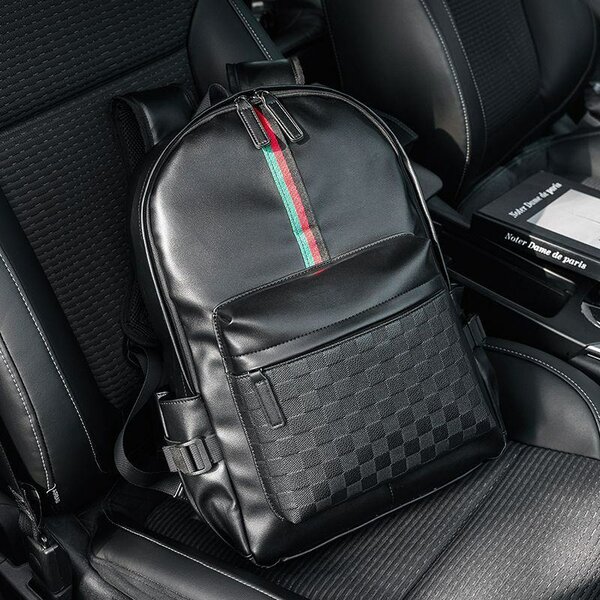 Solid backpacks