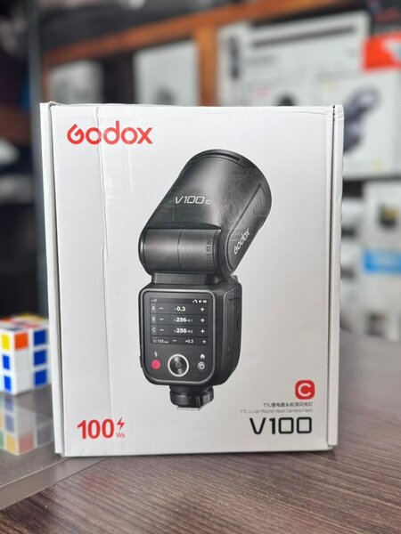 Godox V100 Flash TTL