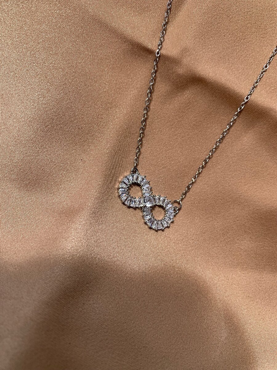 Cute infinity necklace