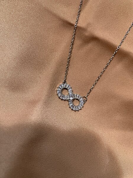 Cute infinity necklace