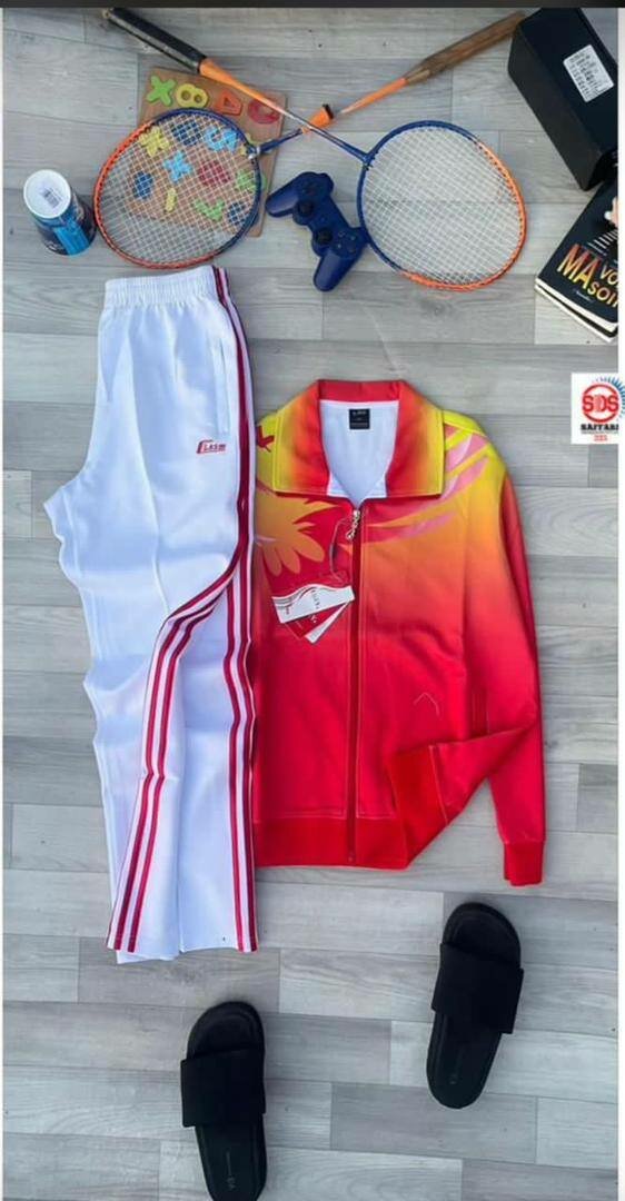 Tenue de sport colorée