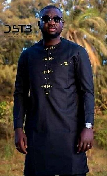 Tunique élégante noire homme