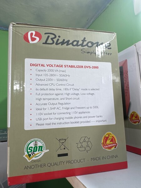 Stabilisateur Binatone 2000W