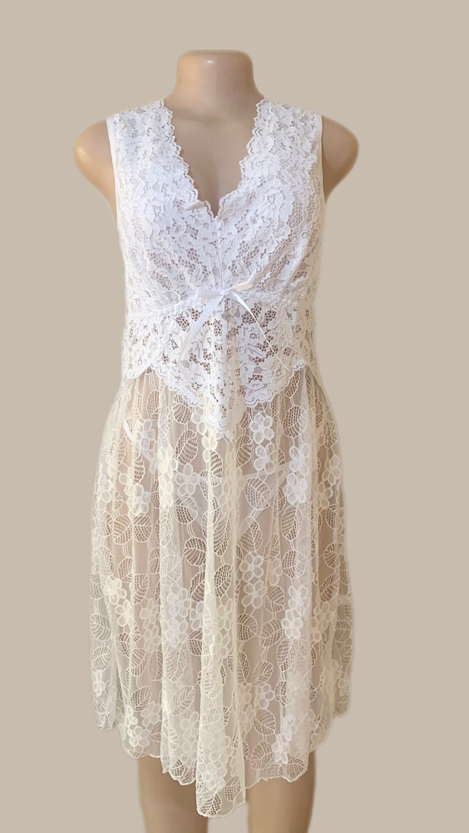 Robe de nuit en dentelle