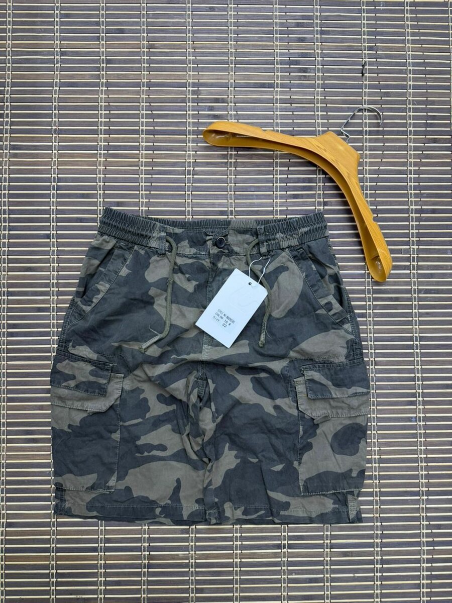 Shorts cargo camouflage homme