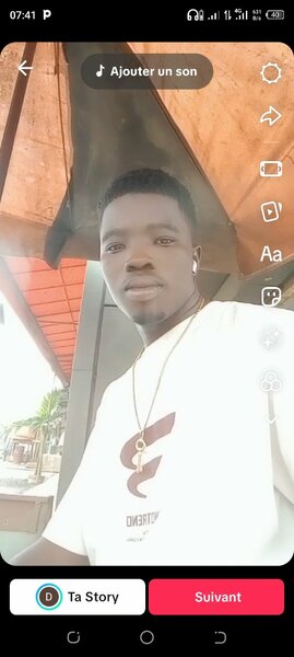 T-shirt blanc tendance