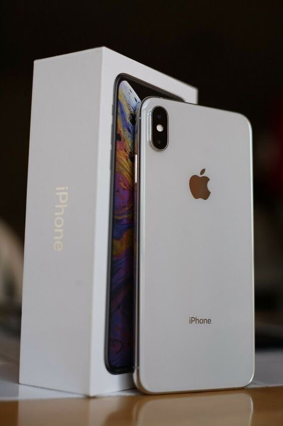 iPhone XS Argent 64 Go