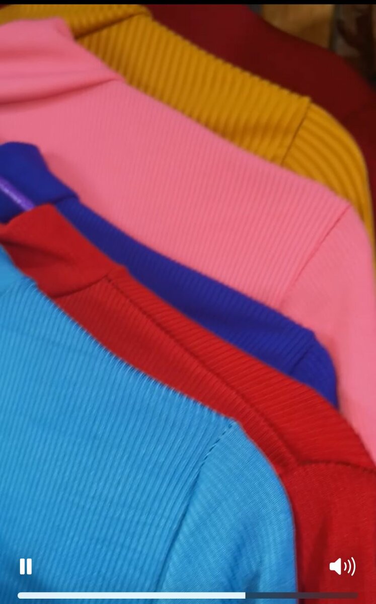 Hauts en tricot coloré tendance