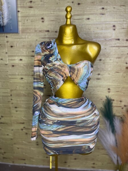 Robe élégante d'été