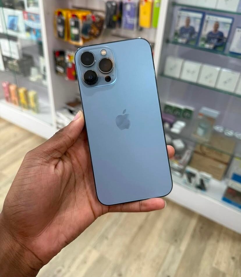 iPhone 13PRO MAX 128GB blue 96 battery percentage