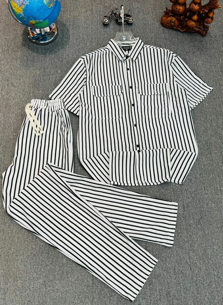 Survêtement rayé confortable