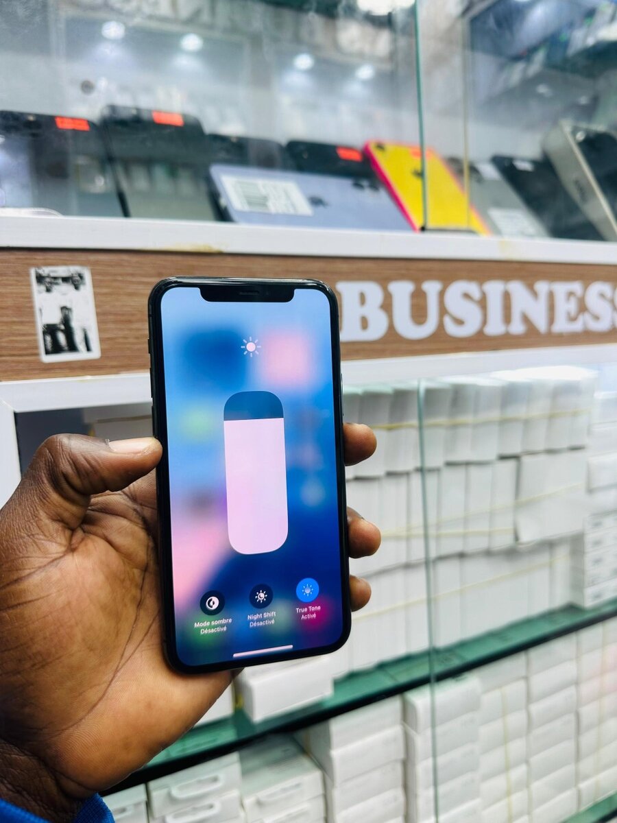 11 pro 64gb tout passe camera