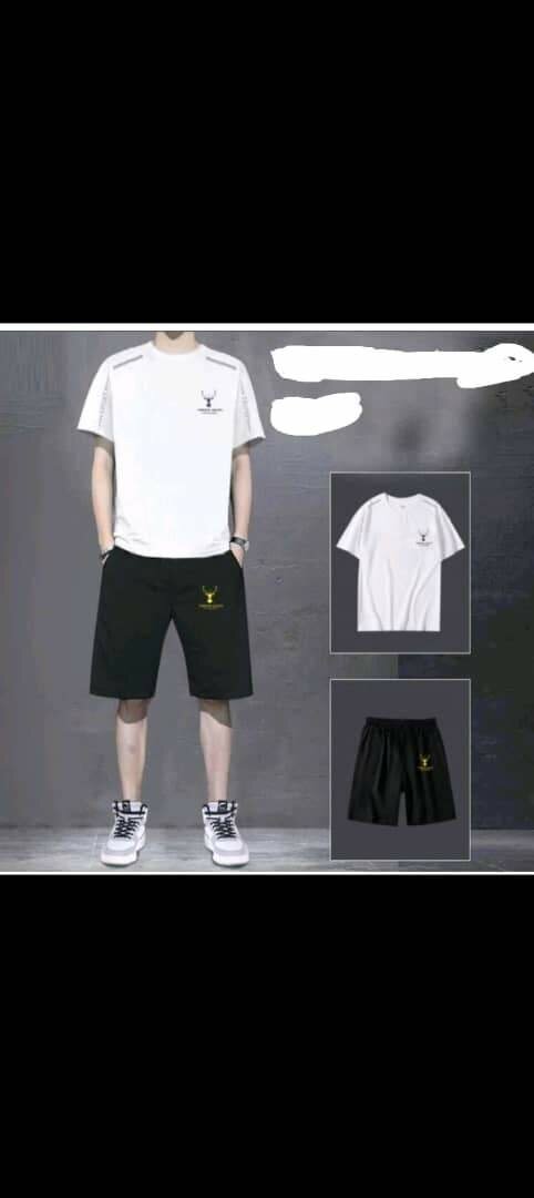 Ensemble haut et bas disponible