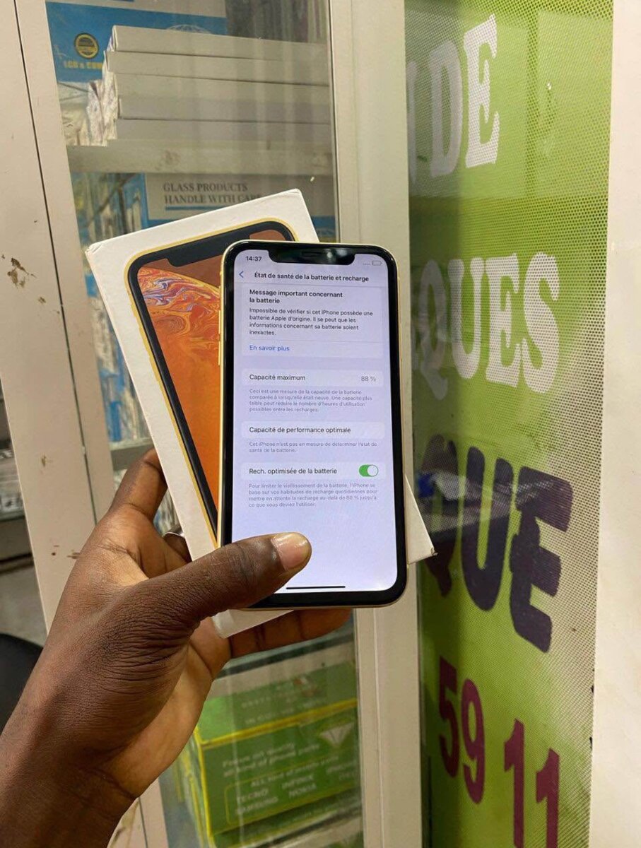 iPhone XR Jaune 64 Go