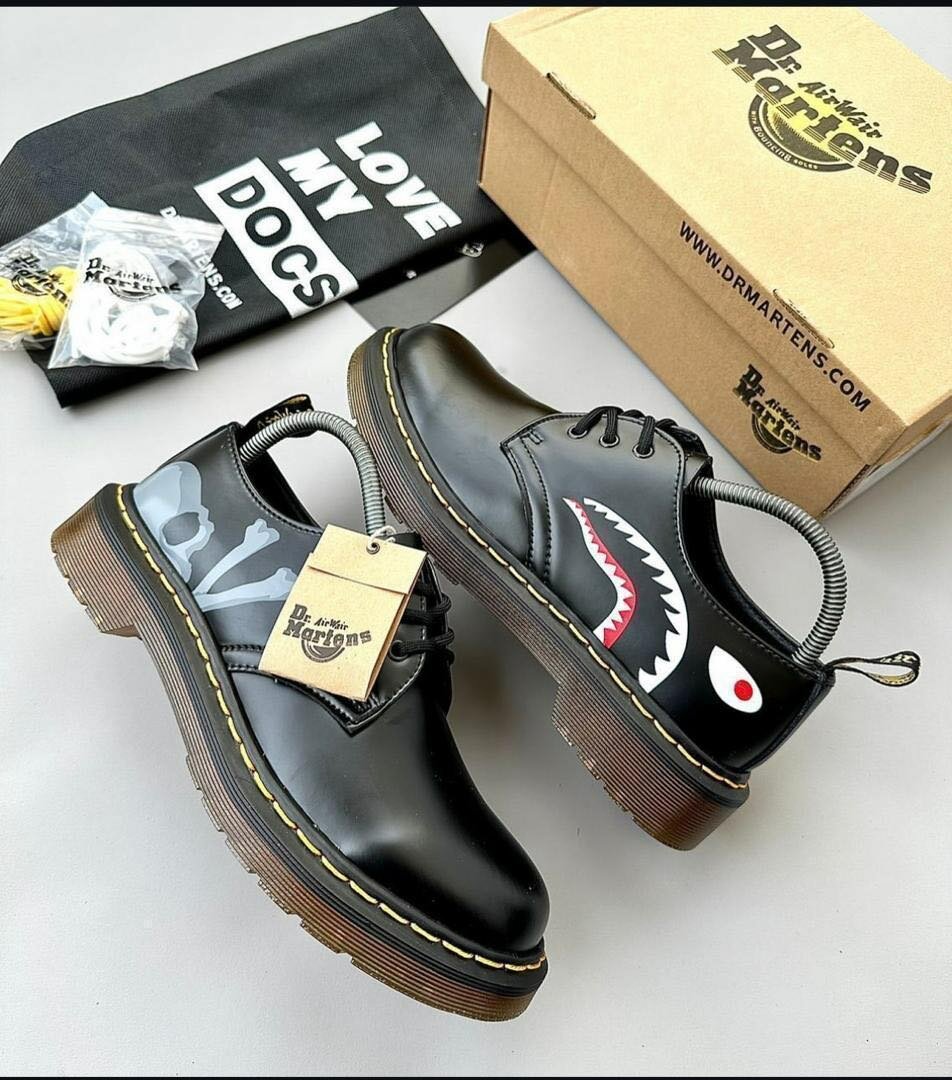 ORIGINAL DR. MARTENS