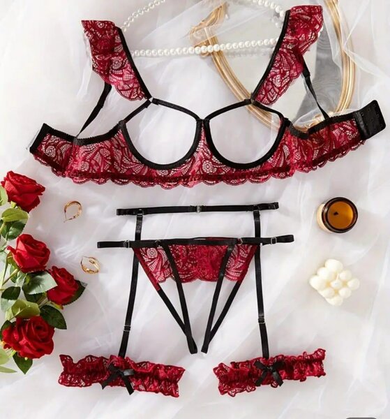 Ensemble lingerie dentelle sexy
