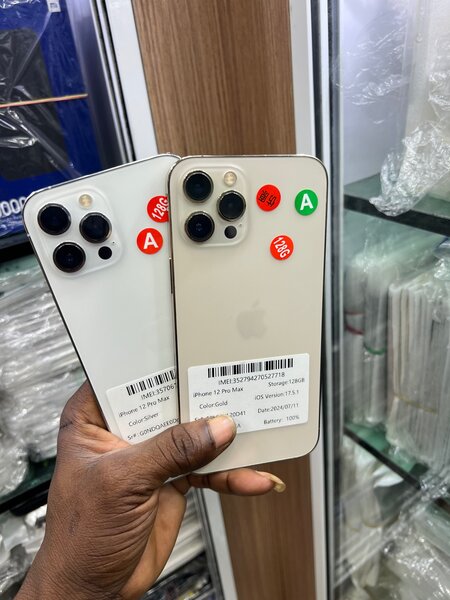 12 pro Max 128go quasi neuf