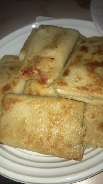 Crêpe fourrée á la pâté