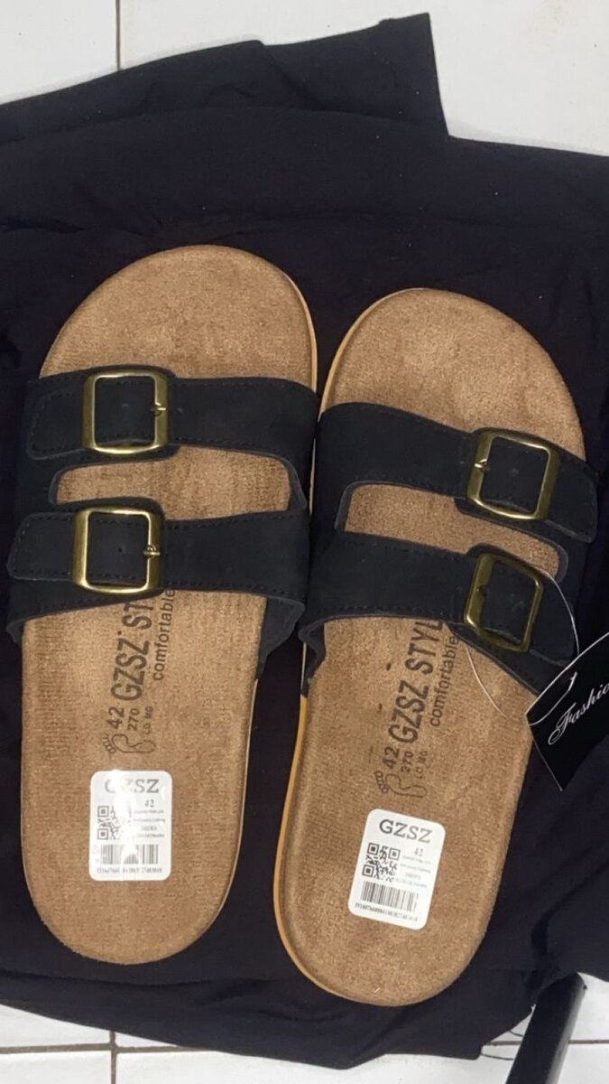 Sandales Unisex à Boucles