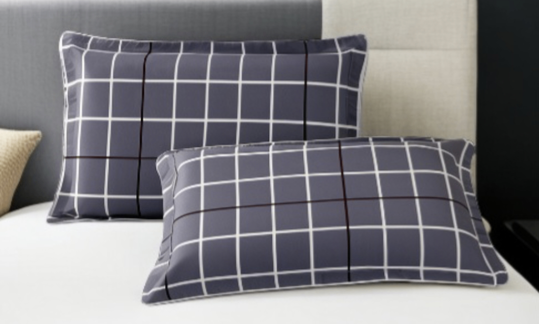 Удобная подушка с наволочкой