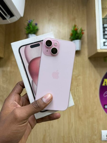 Iphone 15simple