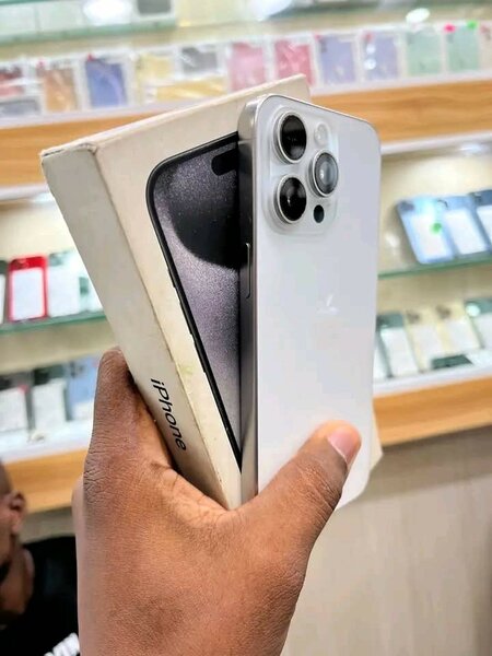 iPhone 15Pro Max 256GB Blanc