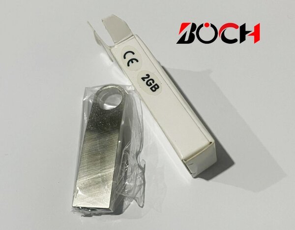 Clé USB 2GB en métal compacte