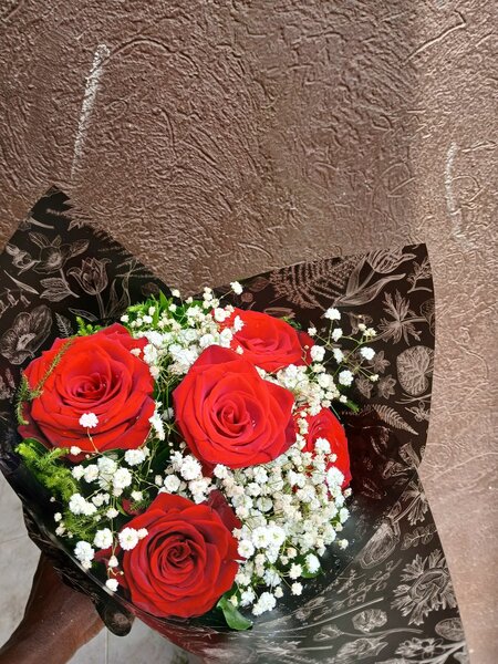 Bouquet roses rouges élégantes