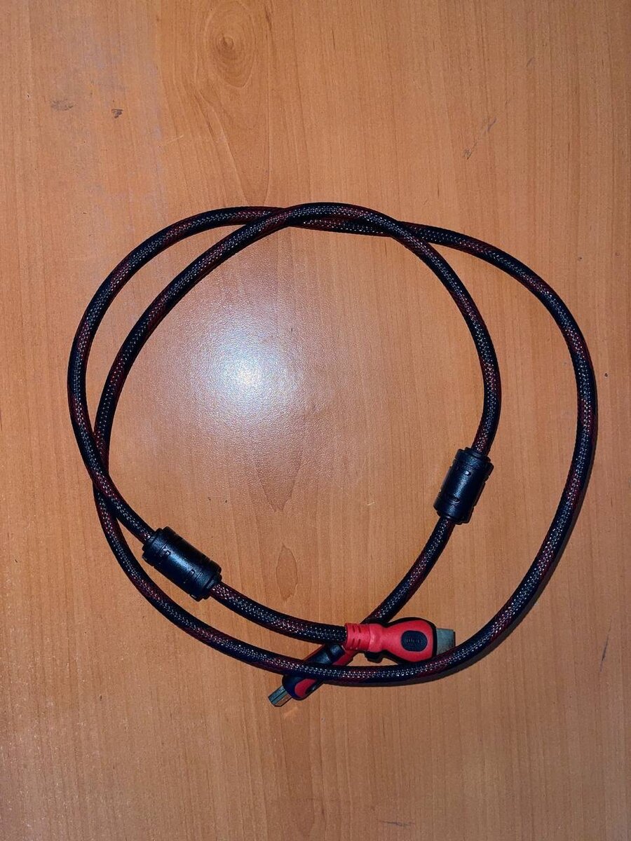 Кабель HDMI