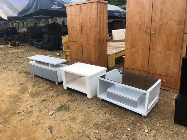 Durable et bien traité   Placard : (2 porte)::90000f  Placar