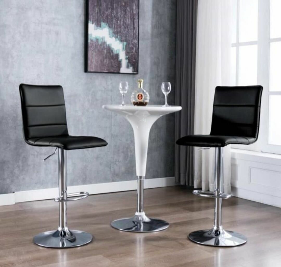 Fauteuil roulant avec table