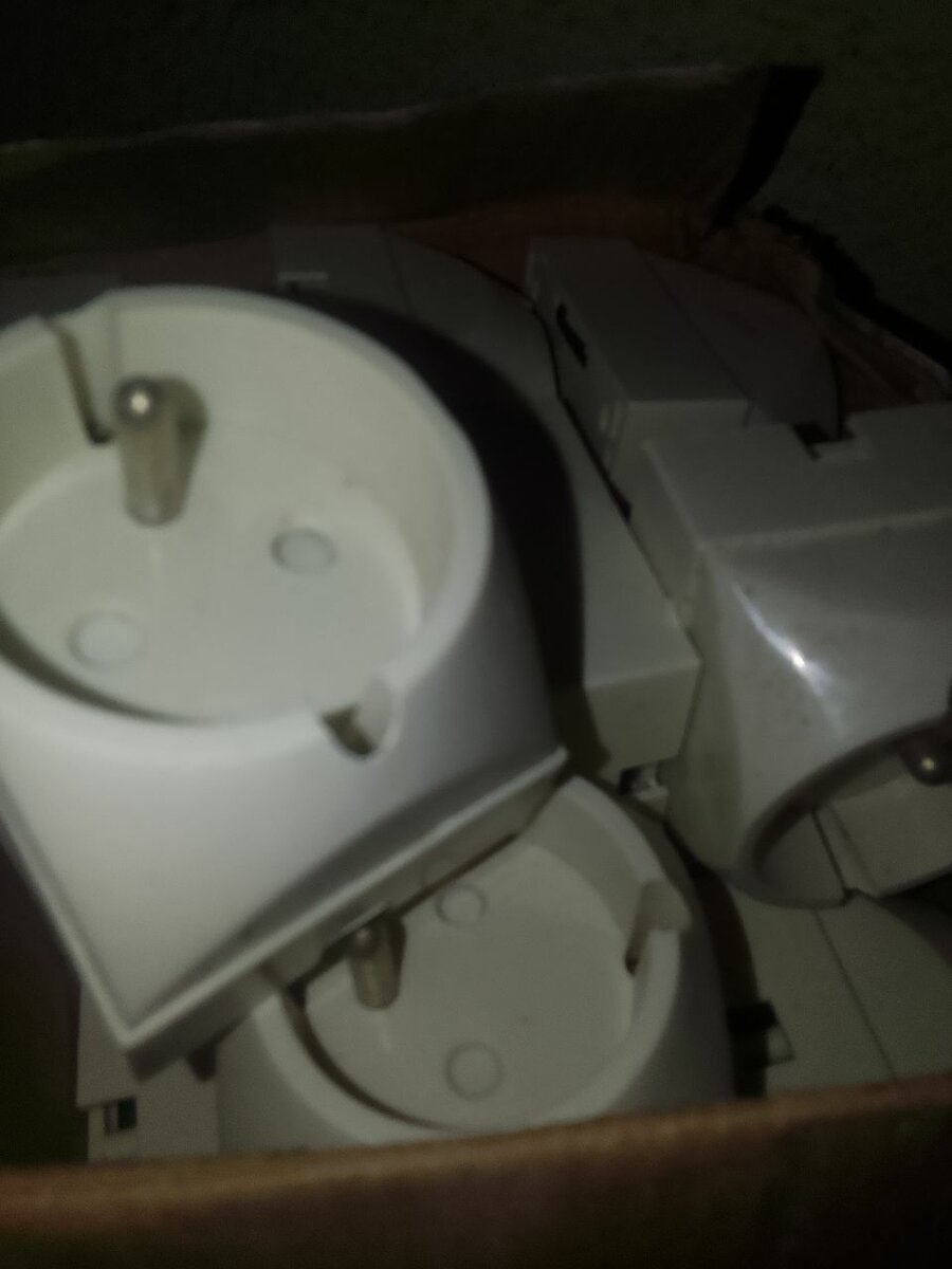 Adaptateur prise électrique