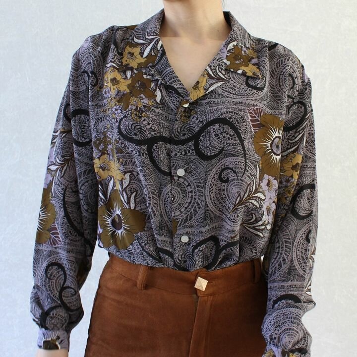 Long sleeves light satin