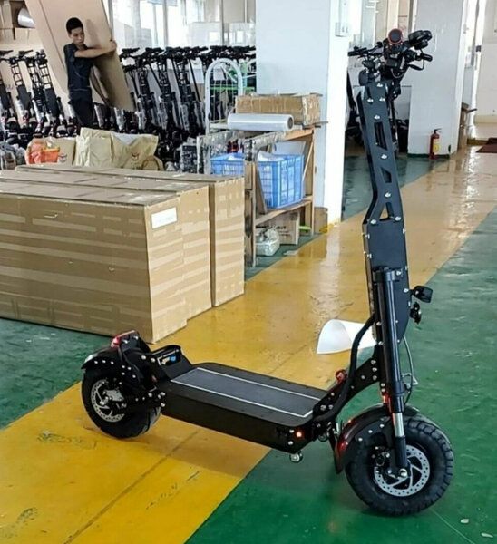 Trottinette électrique tout-terrain