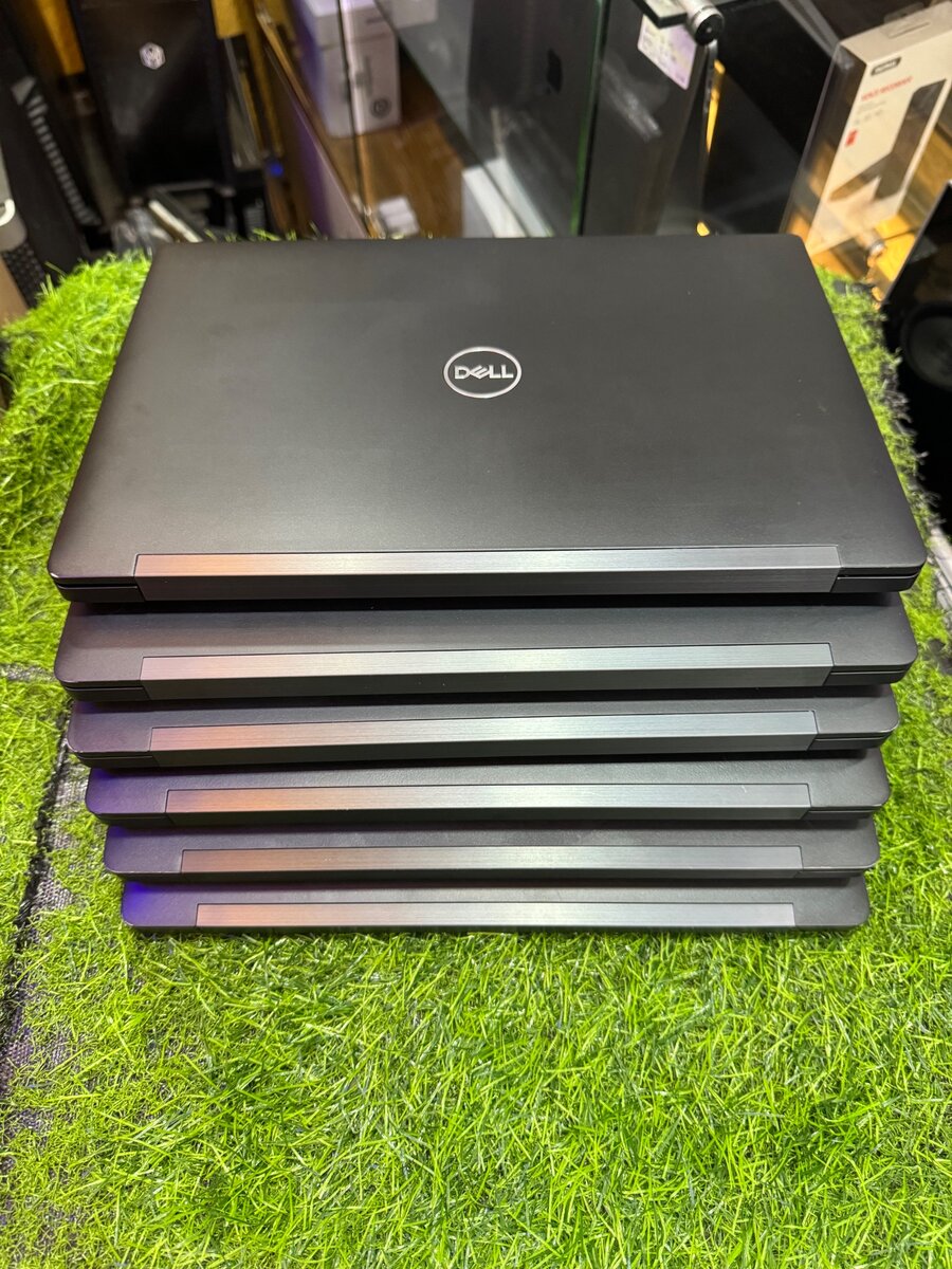 Dell Latitude 7300 RAM 16GB (8 GEN) SSD 256GB KEYBOARD LIGHT