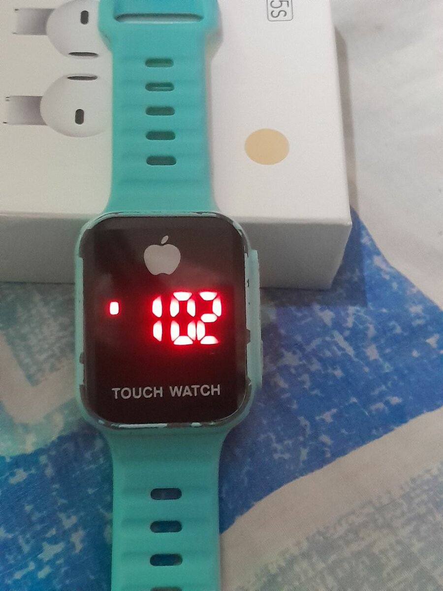 Montre LED Tactile Stylée